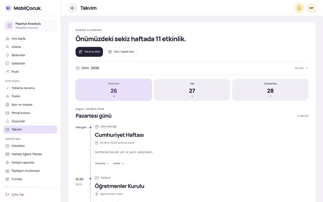 Masaüstünde Takvim ekranı: kurum ajandasında önümüzdeki haftaların etkinlik sayısı, gün şeridi ve bugünün okul ve sınıf etkinlikleri